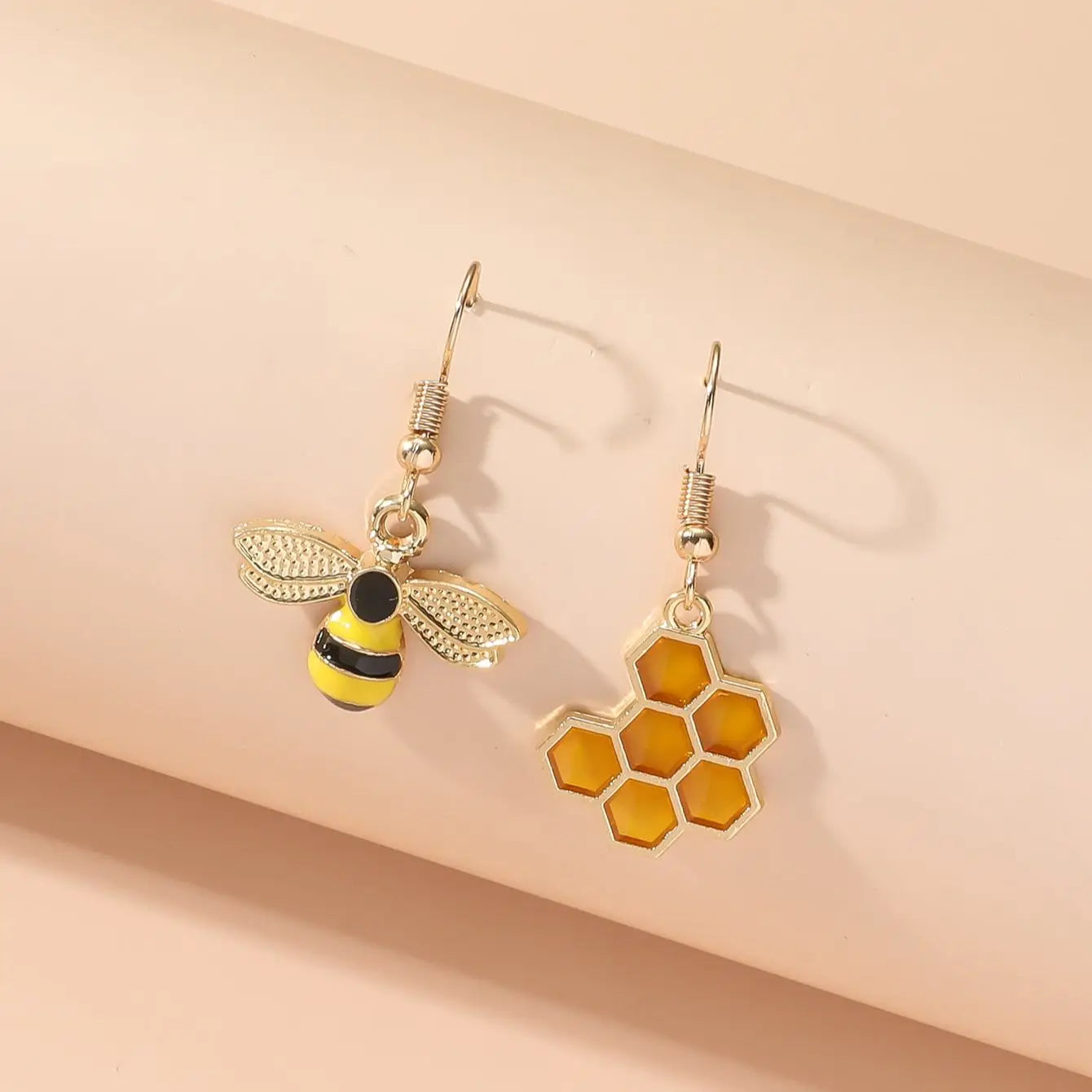 2 Pieces Yellow Bee Earrings